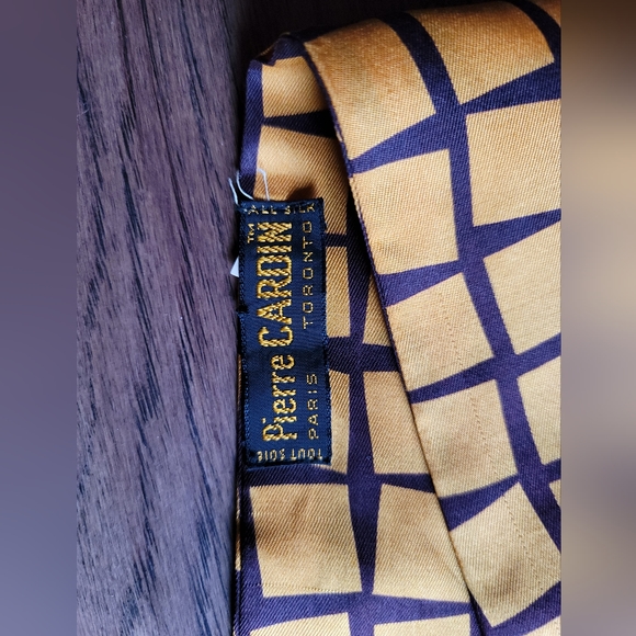 Pierre Carden Twilly Scarf 100% silk - Picture 1 of 3